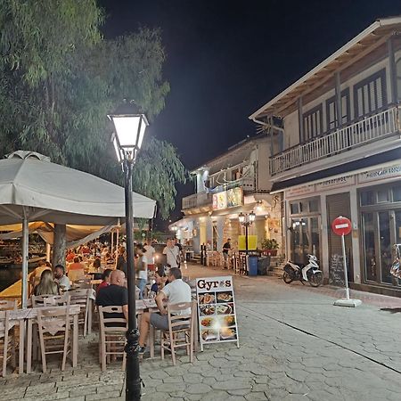 Appartamento Politis' Wooden House Vassiliki Esterno foto