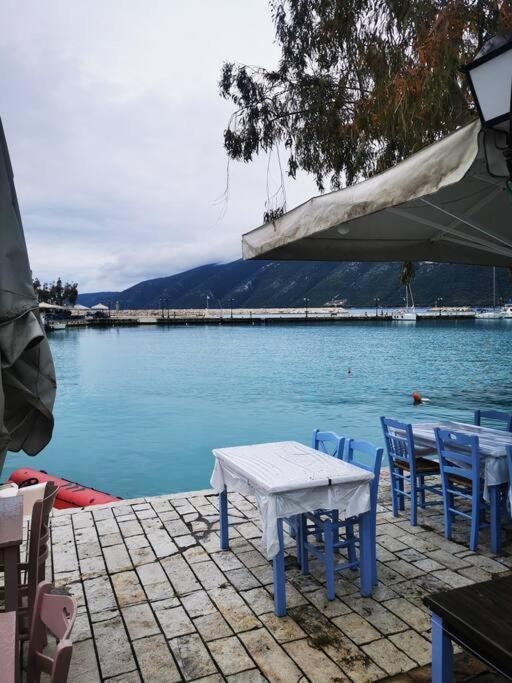 Appartamento Politis' Wooden House Vassiliki Esterno foto