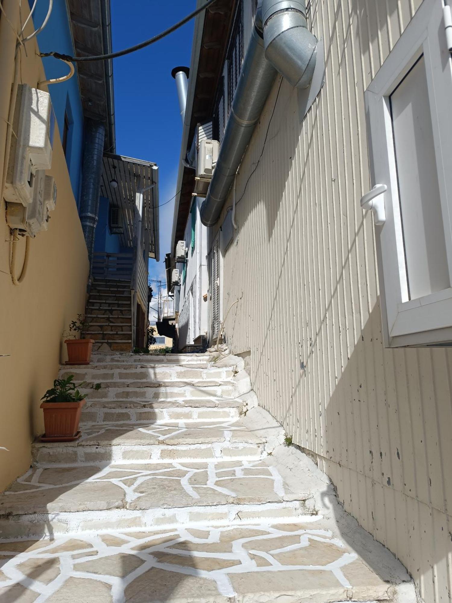 Appartamento Politis' Wooden House Vassiliki Esterno foto